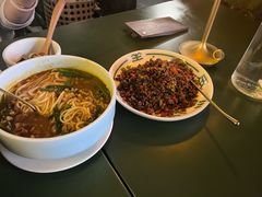 -一坐一忘云南菜(嘉里中心店)