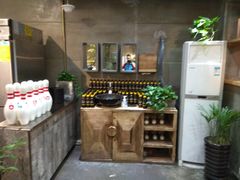 -HIGH FIVE哈福手工汉堡(桂林路店)