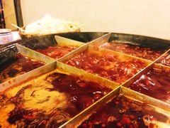 -岗上渣渣老火锅(两路口店)