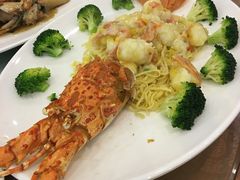 -顺峰渔港中国人的餐厅