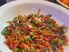 -川流不息·地道川菜·小龙虾(新松江路店)