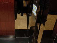 -上海龙之梦万丽酒店