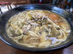 杭州片儿川面-家烧面馆【南山路知名经典面食】