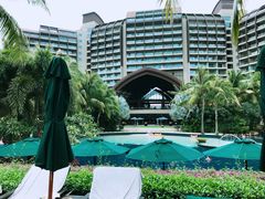 -三亚湾海居铂尔曼度假酒店