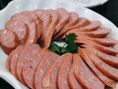 哈尔滨红肠-老刘生态大鱼坊铁锅炖鱼(赛马场店)