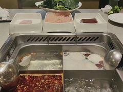 -海底捞火锅(宝龙广场夜宵主题店)