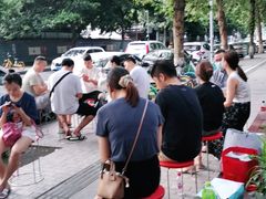 -肖肖酸萝卜鱼火锅(总店)