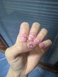 -槿里日式美甲工作室