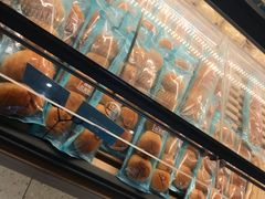 面包甜点陈列柜-罗莎蛋糕(魔法师司门口店)