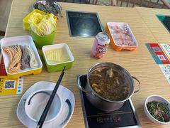 -杨老板·海鲜集市火锅·鲜切牛肉(中防万宝店)