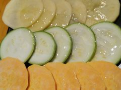 -唯成•韩国炭火烤肉 유성고기