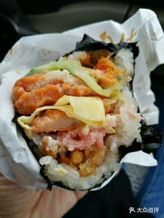 手心的你海苔饭团黑椒鸡排饭团图片 - 第1张