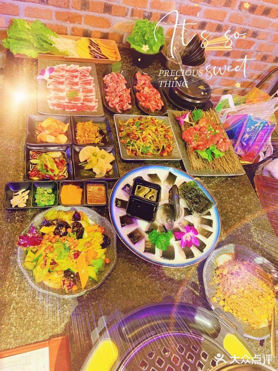 地道美食[胜利]泥炉碳火烤肉烤鳗鱼[调皮]你试过了吗 