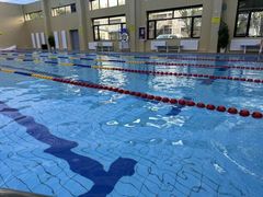 -鲸灵公元游泳中心