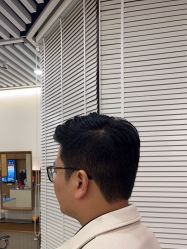 -MARTIN'S BARBER SHOP男士理发馆