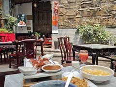 -蔼若春.传承三十年云南菜(金碧公园店)