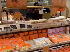 -沪上阿姨·臻选茶饮(上海环球港店)