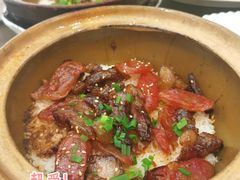 原件腊肉腊肠煲仔饭-红星光发煲仔饭(文海店)