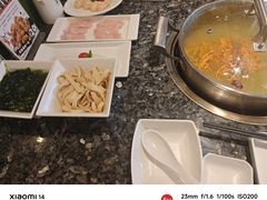 -一席地·本地鸡窝·杭帮鸡火锅(萧山银隆百货店)
