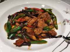 鸡枞菌小炒肉-民国红公馆·秦淮八艳(夫子庙店)
