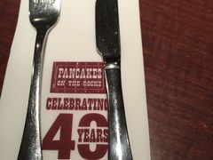 -Pancakes on the rocks(Darling Harbour)