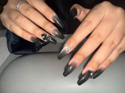 -雅洁美甲美睫