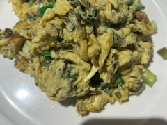 香椿头炒鸡蛋-南京金牛湖巨碗鱼头