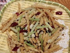 -黄泥岗·地道湖北菜(奥特莱斯店)