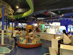 -多奇妙乐园·淘气堡·电玩·抓娃娃(海口吾悦店)