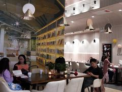 -钟书阁(群光广场店)