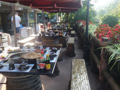 -楠柏弯休闲山庄(梨花溪店)