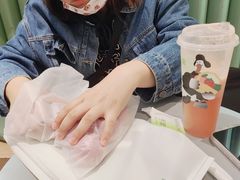 -奈雪的茶(亨特国际广场店)