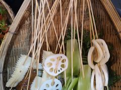 -马路边边麻辣烫串串火锅(体育西路店)