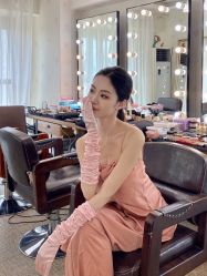 -红馆妆造(中央大街店)