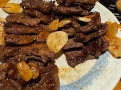 -炼火烤肉店