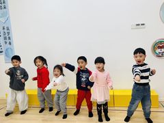 -猴有戏教育戏剧·音乐剧·主持口才·演讲朗诵辩论(环球港华师大校区)