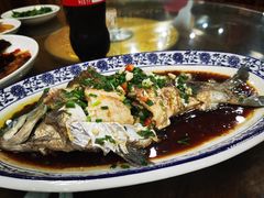 -芦茨金富饭庄·25年老字号·专做稻草鸡