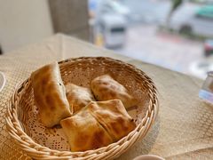 馕坑烤包子-巴扎美食·新疆菜·西域歌舞表演餐厅(新疆大厦店)