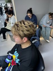 点击看大图 -宫铭烫发染发接发店