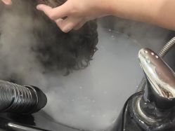 -艾米莉 烫染沙龙