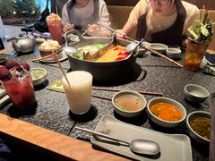 -三出山火锅(南京万象天地店)