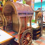 边涮肉边喝汤的火锅店