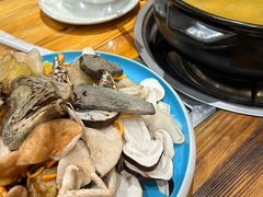 -菌之家·专业纯野生菌火锅·特色炒菌