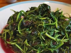 -侬佳蒸菜馆(听潮店)