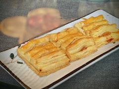 金牌鳕鱼酥-江滨国际大酒店-珍宝轩海鲜大酒楼