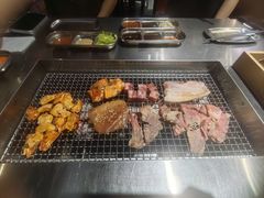 -马路牙子烧烤音乐酒馆(望京店)