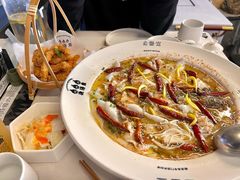老坛酸菜鲈鱼-渔语鱼新川菜Bistro(万象天地店)