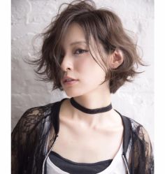 -变画·发型STUDIO