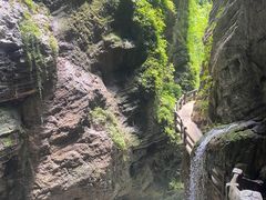 -龙水峡地缝景区