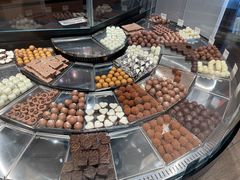 -Laderach 莱德拉(上海环贸iapm店)